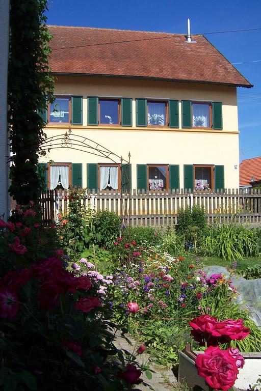 Landhotel Zum Adler Oberbechingen Buitenkant foto
