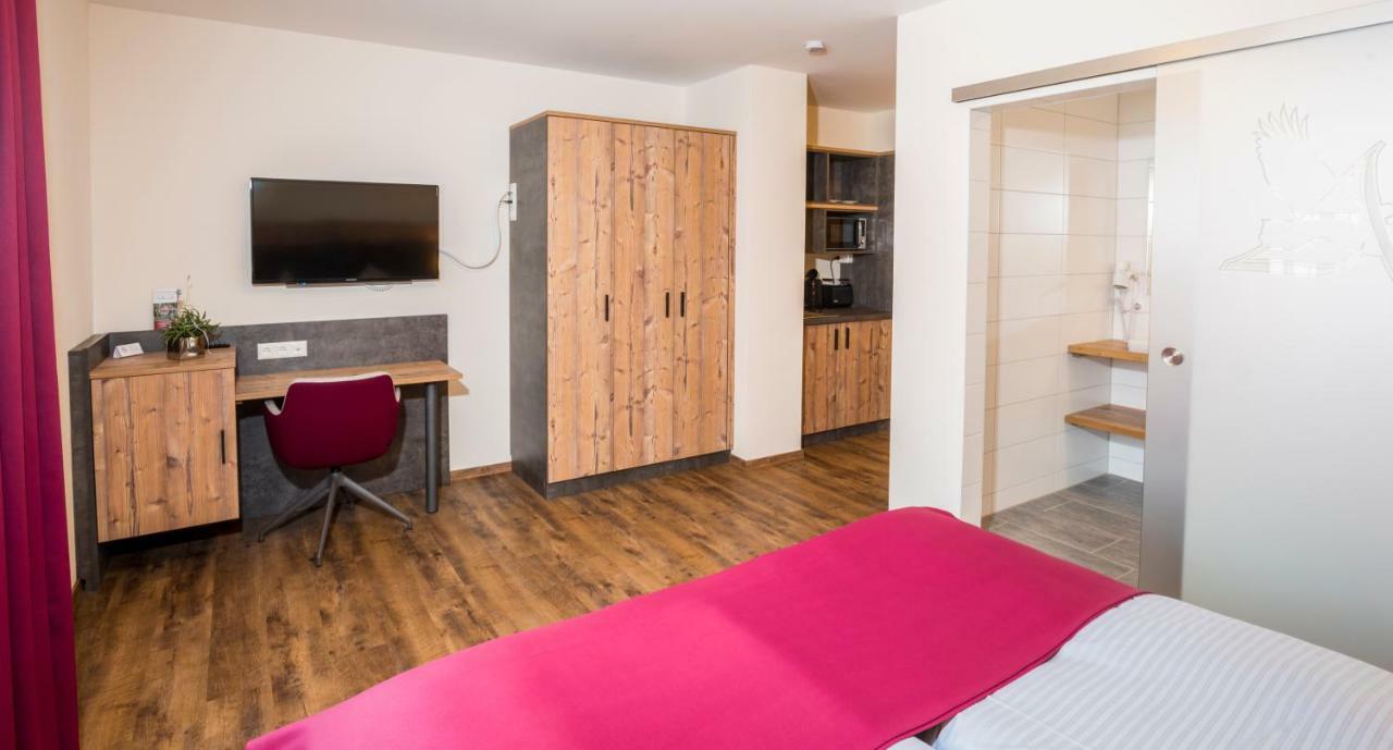 Landhotel Zum Adler Oberbechingen Buitenkant foto